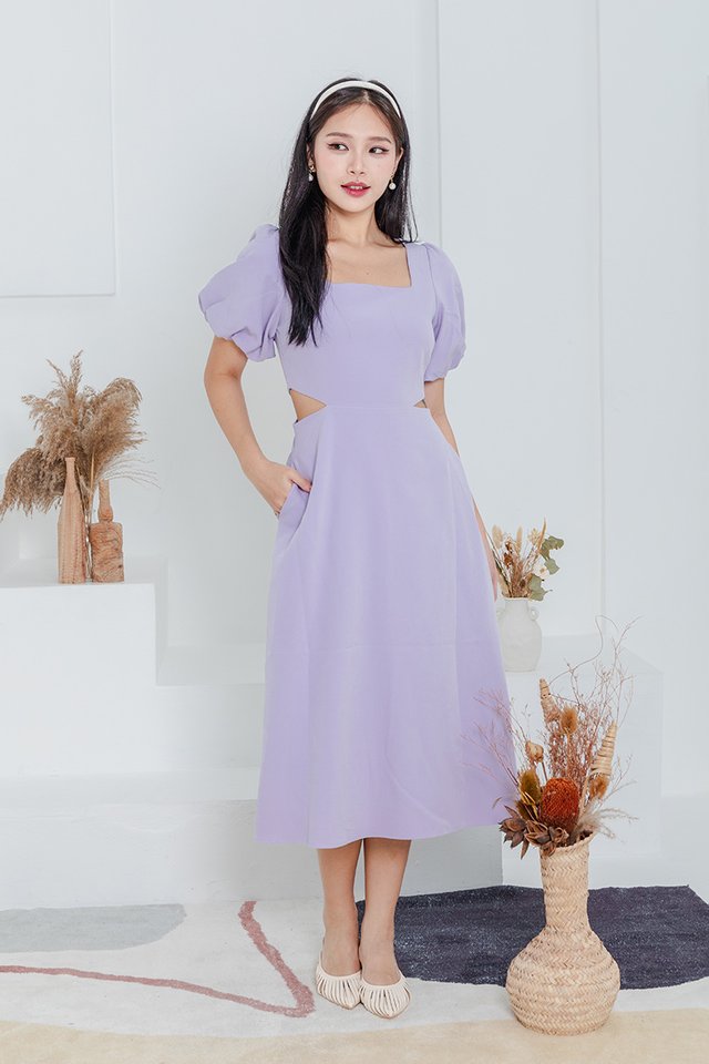 Sadie Peekaboo Puffy Sleeves Dress in Lilac