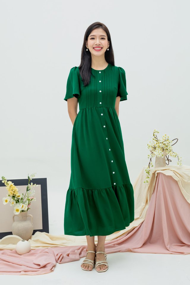 Parisienne Pleated Buttons Dress in Kelly Green