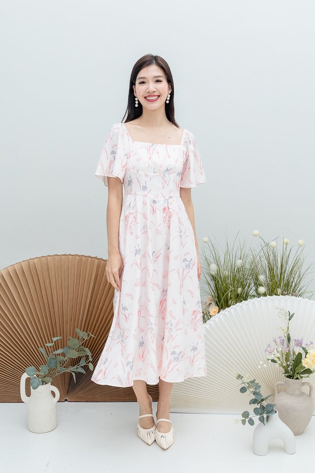 Makes Me Flutter Dress in Pink Floral