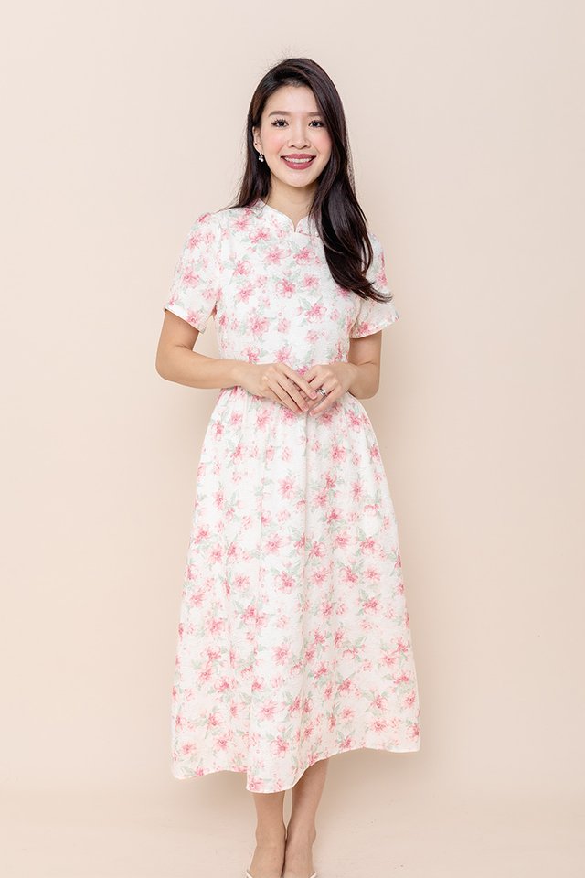 Pearl Orient Floral Cheongsam