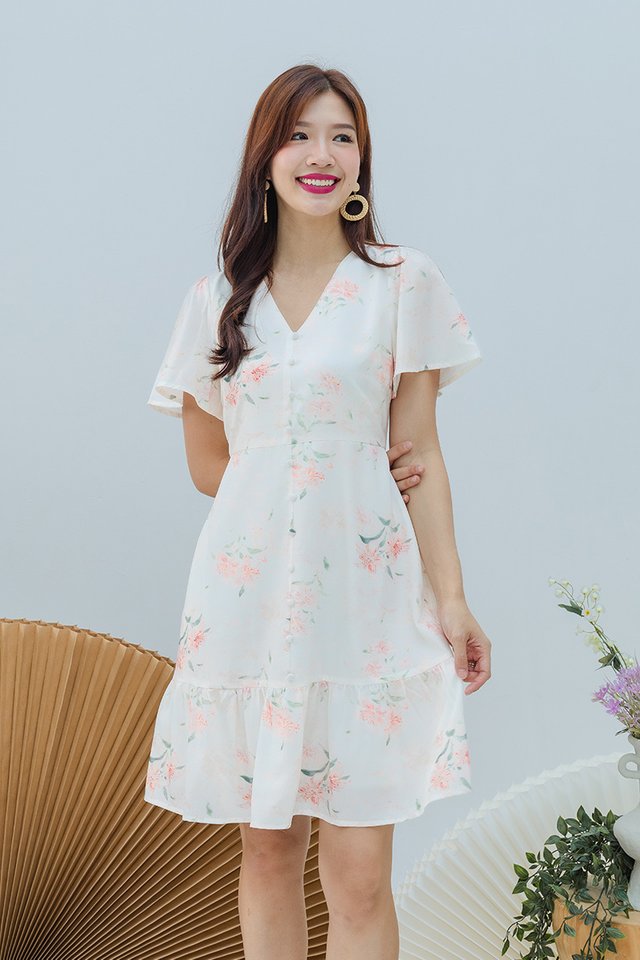 Floral Belle Buttons V-Neck Dress in Peach Lilies