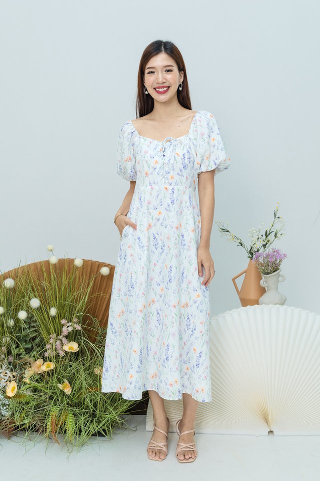 Garden Haze Lace Up Dress in White Florals