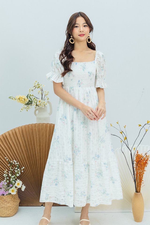 Amelie Smocked Puffy Sleeves Dress in Cloudflower