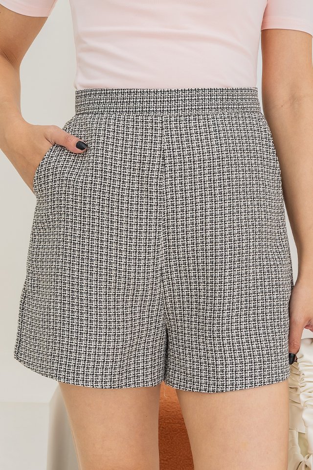 Marilyn Chic Tweed Shorts in Monochrome