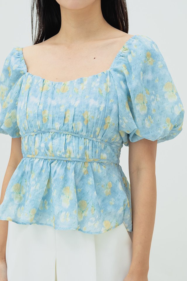 Kalia Ruched Detail Top in Blue Florals