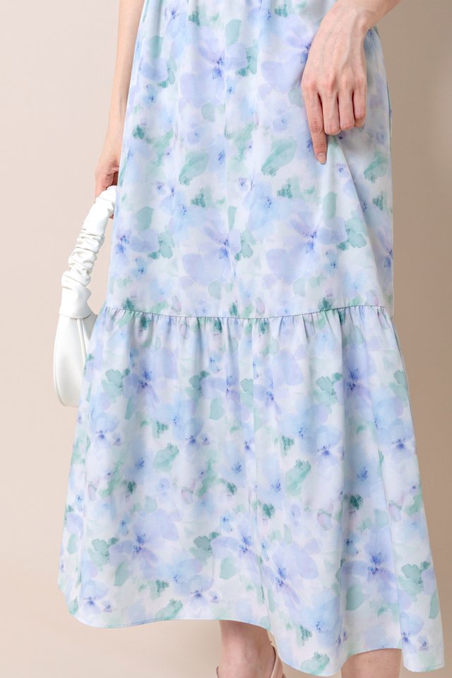Garden of Eden Buttons Dress in Blue Daisies