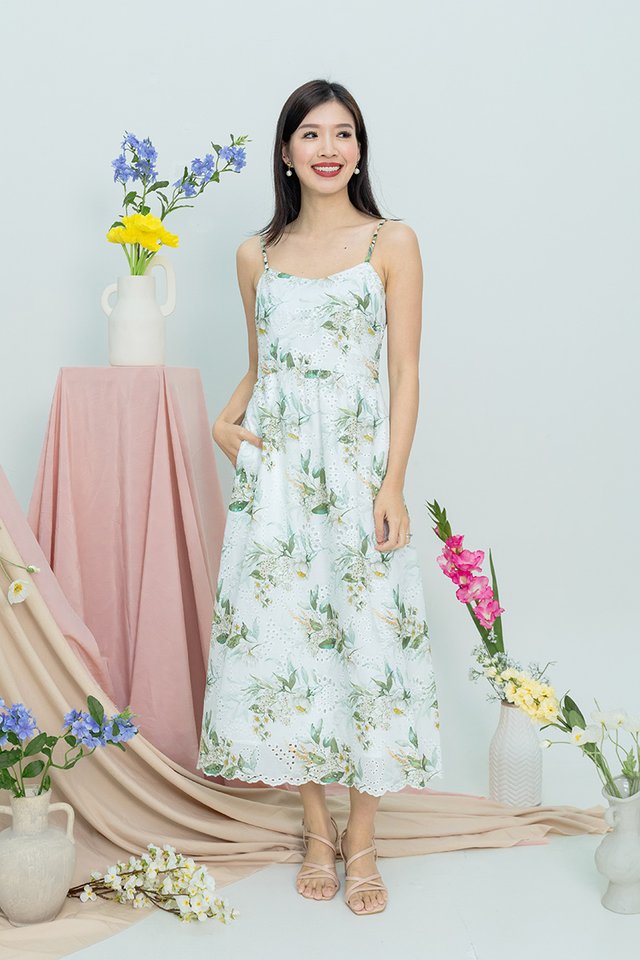Floral Gallery Spag Dress in White Florals