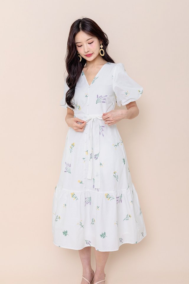 Lush Florals Puffy Sleeves Dress in White Embroidery