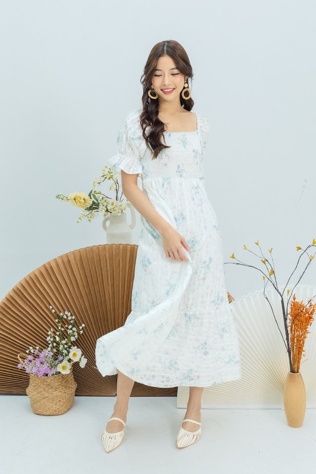 Amelie Smocked Puffy Sleeves Dress in Cloudflower