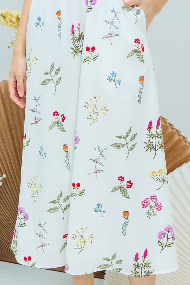 Botanical Whispers Pintuck Dress in Cream