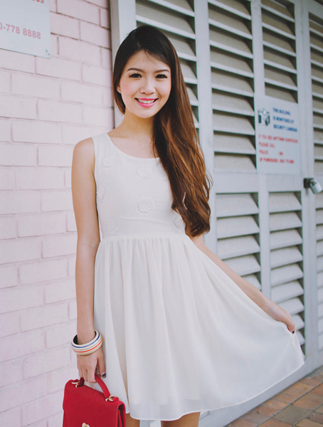 Daisy Chiffon Dress in Cream