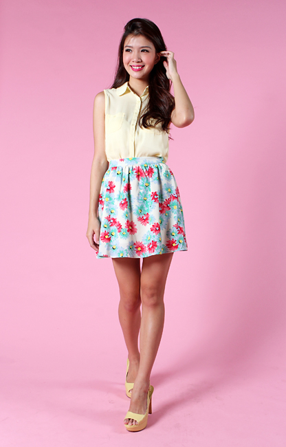 Daisy Romance Skirt in Cream Florals