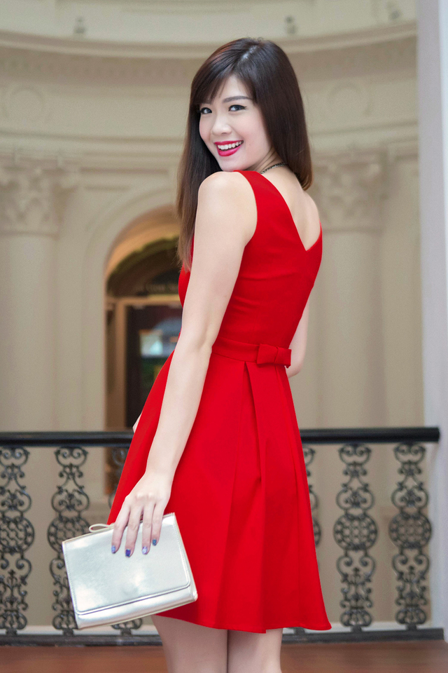 Eliza Bow Back Dress in Red