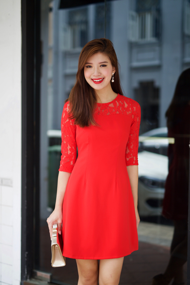 Alyssa Lace Sleeves Dress in Red
