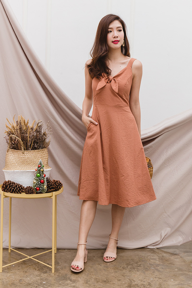 Gladys Knot Dress in Ginger