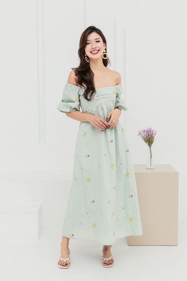 A Walk in the Garden Embroidery Dress in Green