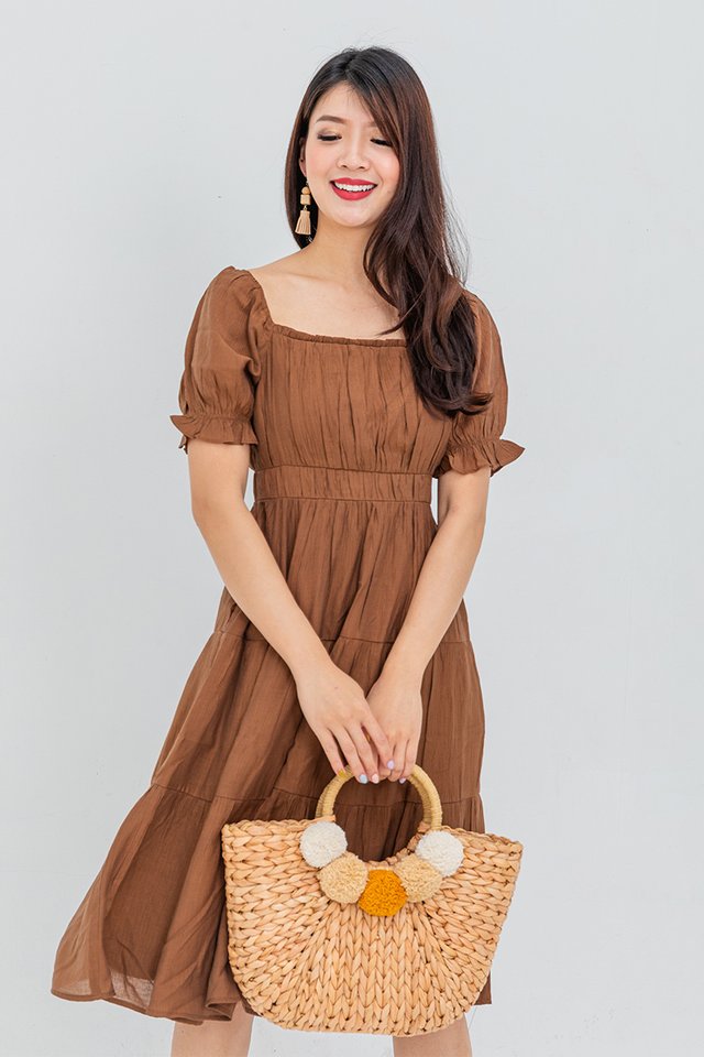 Sora Puffy Sleeves Tiered Dress in Brown