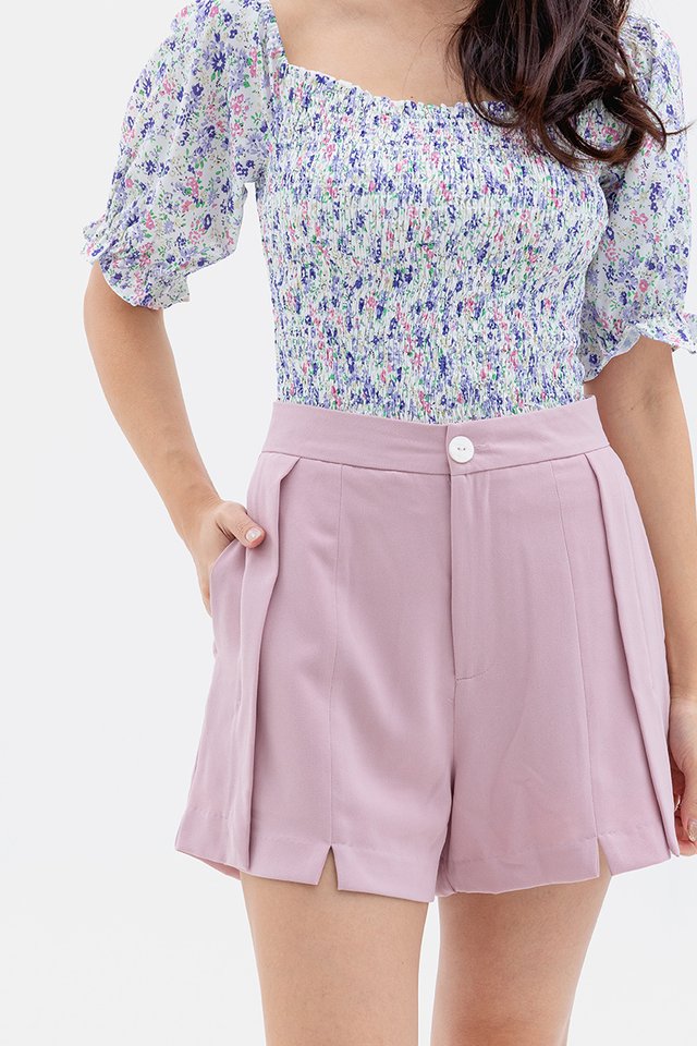 Vanda Slit Shorts in Lilac Pink